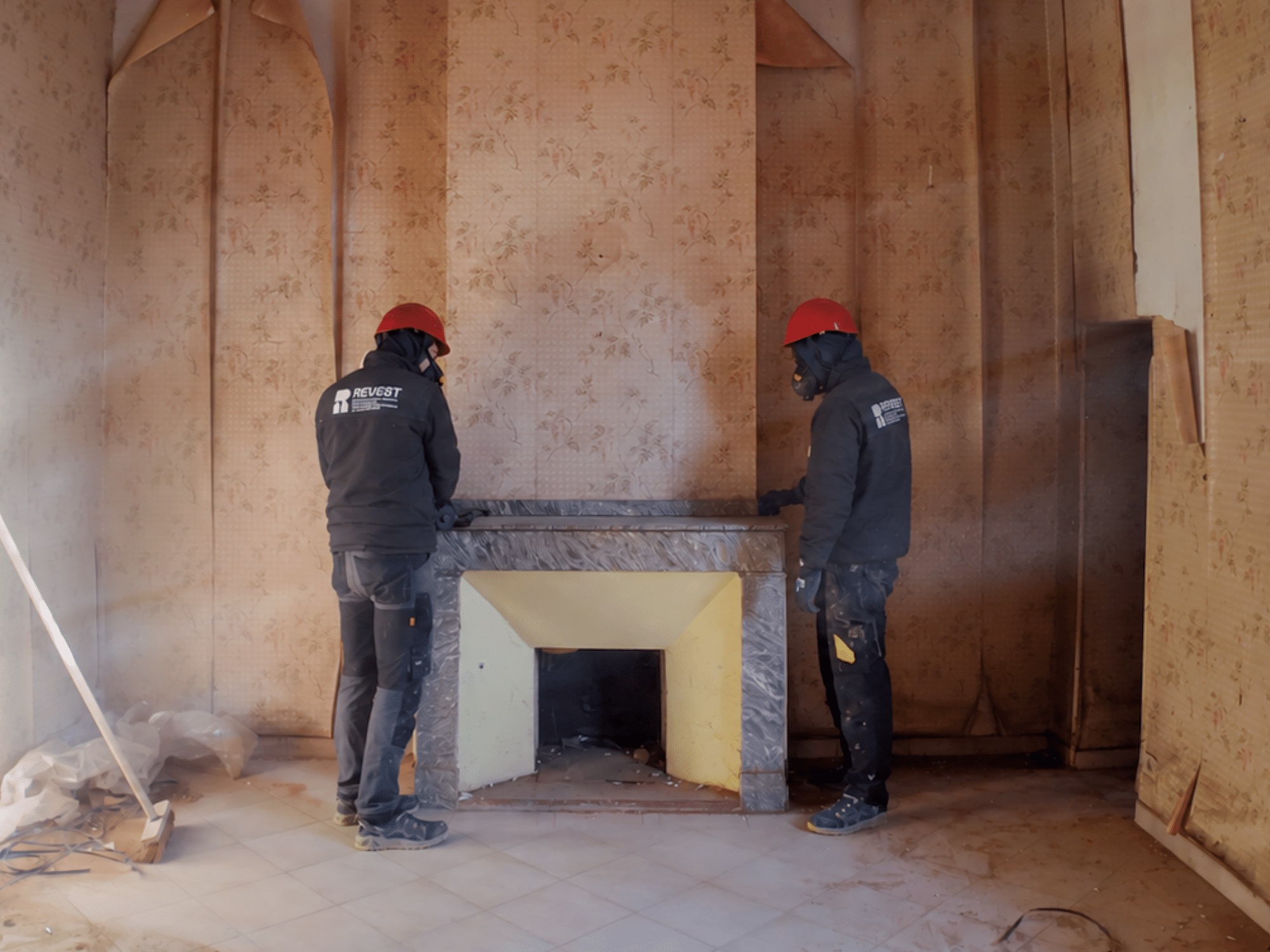 Équipes REVEST sur un chantier de rénovation